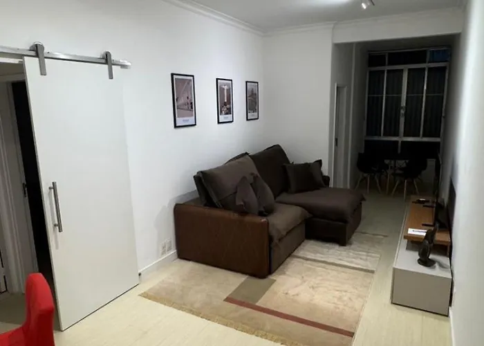 Apartamento aconchegante! 2 quadras da praia e metrô! Rio de Janeiro